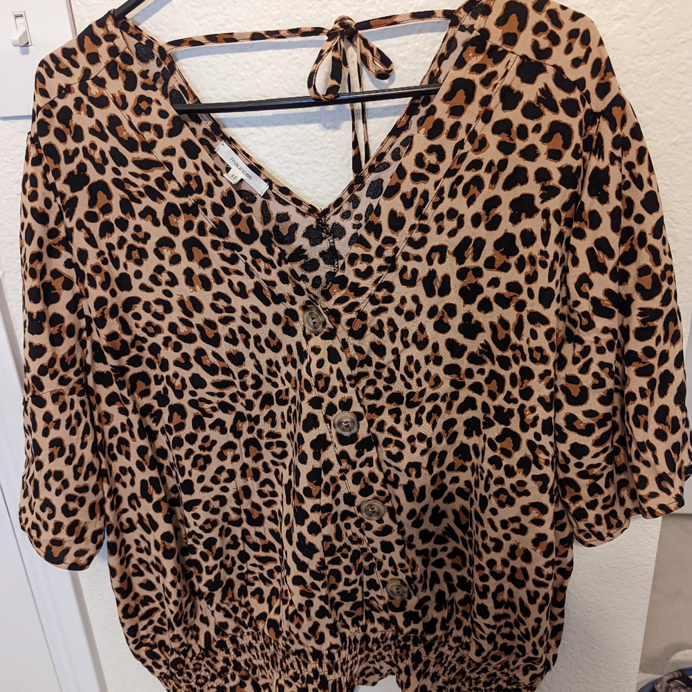 Buttoned leopard blouse